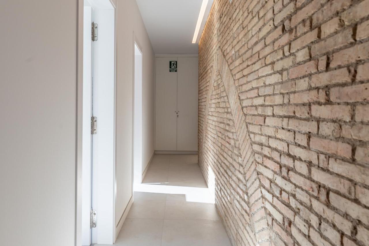 Comfortable Room Close To City Centre فالنسيا المظهر الخارجي الصورة