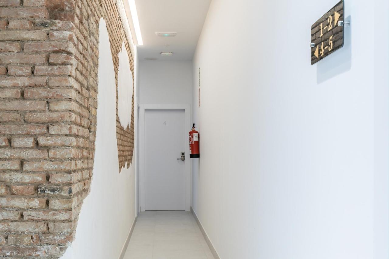 Comfortable Room Close To City Centre فالنسيا المظهر الخارجي الصورة